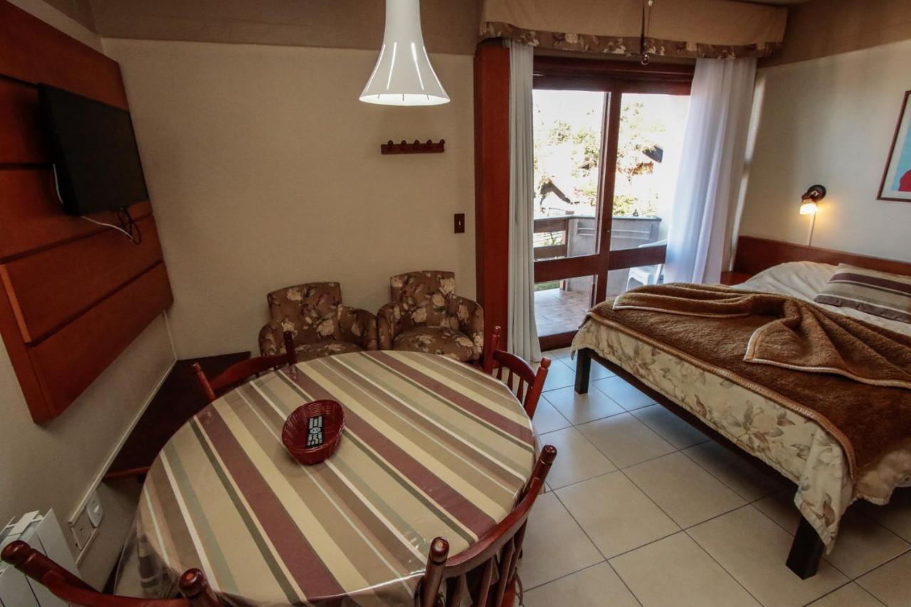 Inn Flat - Residencial Do Serrano 3*